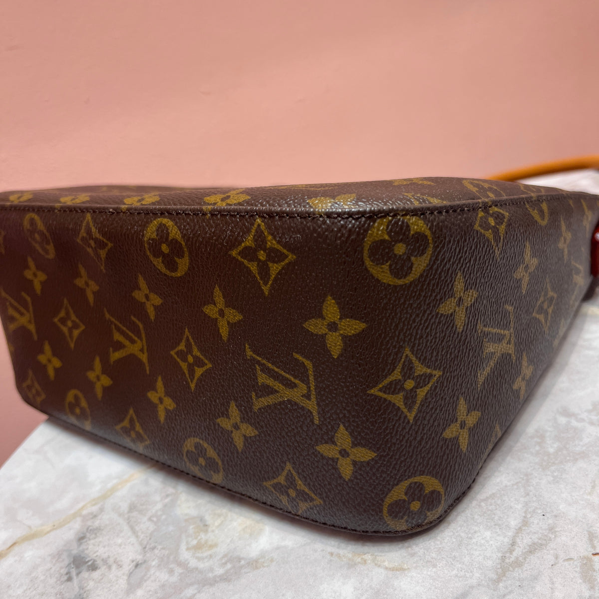 Louis Vuitton Vintage Looping MM Monogram Shoulder Bag