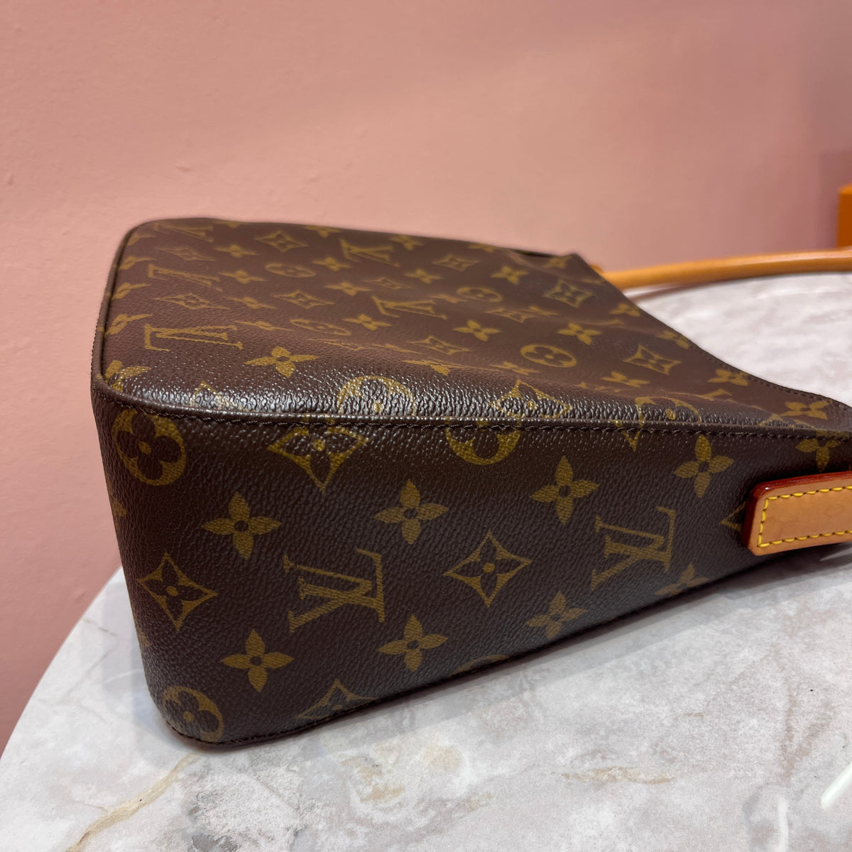 Louis Vuitton Vintage Looping MM Monogram Shoulder Bag