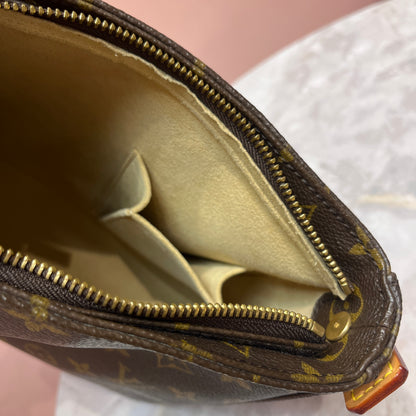 Louis Vuitton Vintage Looping MM Monogram Shoulder Bag