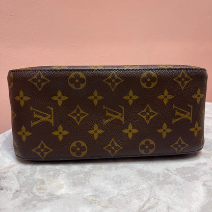 Louis Vuitton Vintage Looping MM Monogram Shoulder Bag