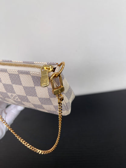 Louis Vuitton 2020 Mini Pochette Accessoires Damier Azur