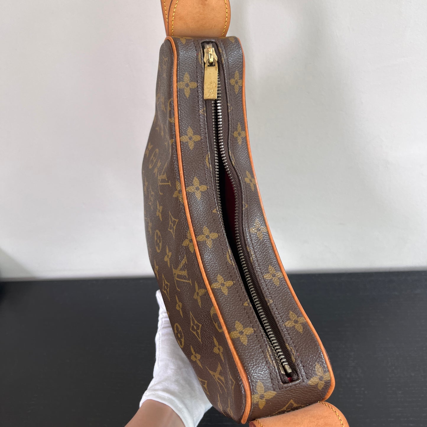 Louis Vuitton Vintage Croissant MM Shoulder Bag