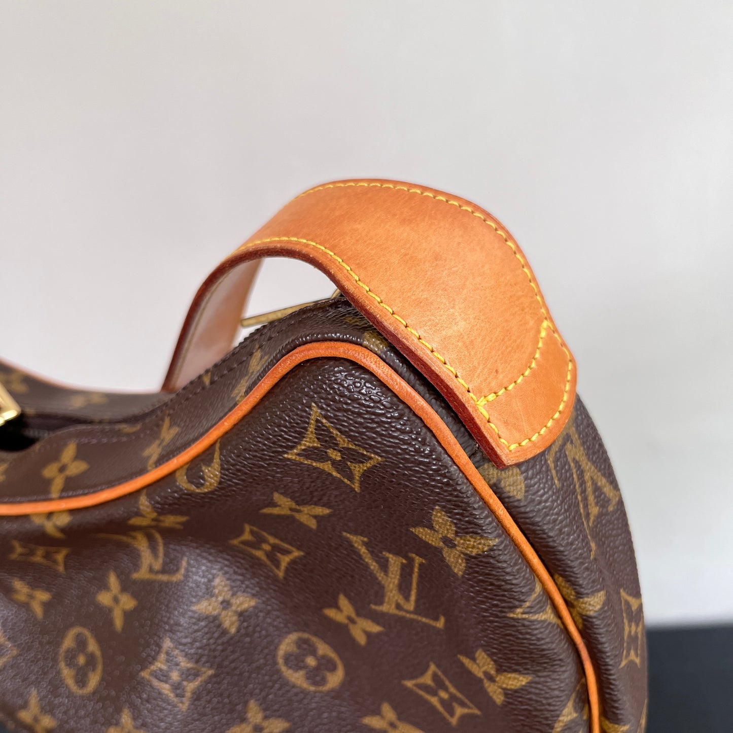 Louis Vuitton Vintage Croissant MM Shoulder Bag