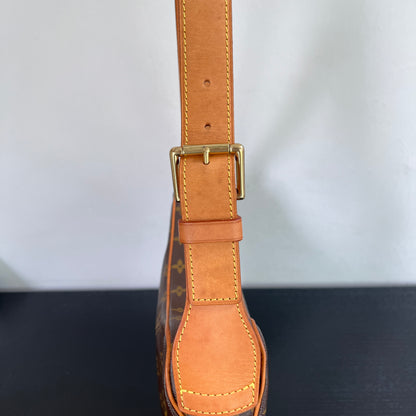 Louis Vuitton Vintage Croissant MM Shoulder Bag