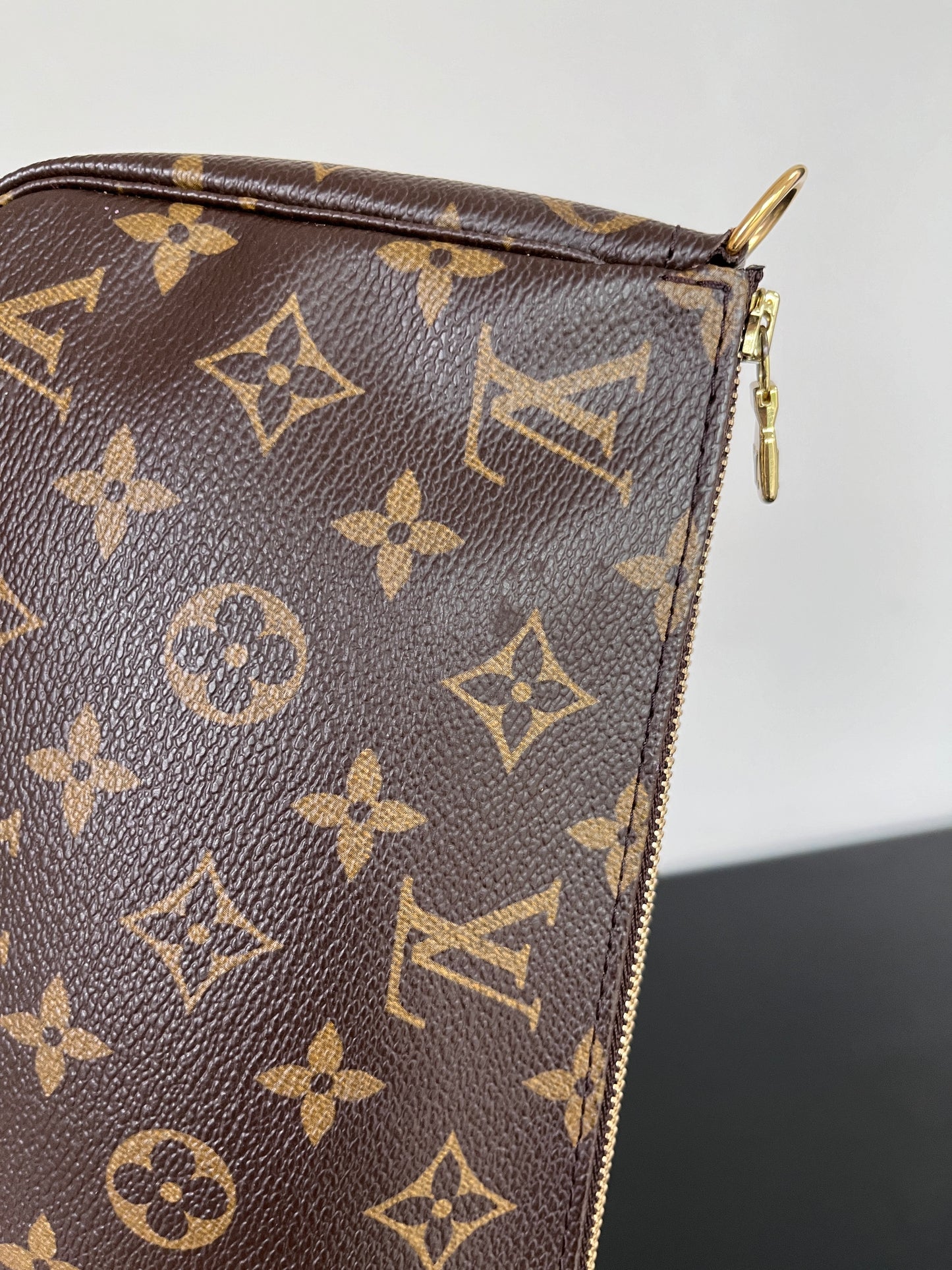 Louis Vuitton Vintage Monogram Pochette