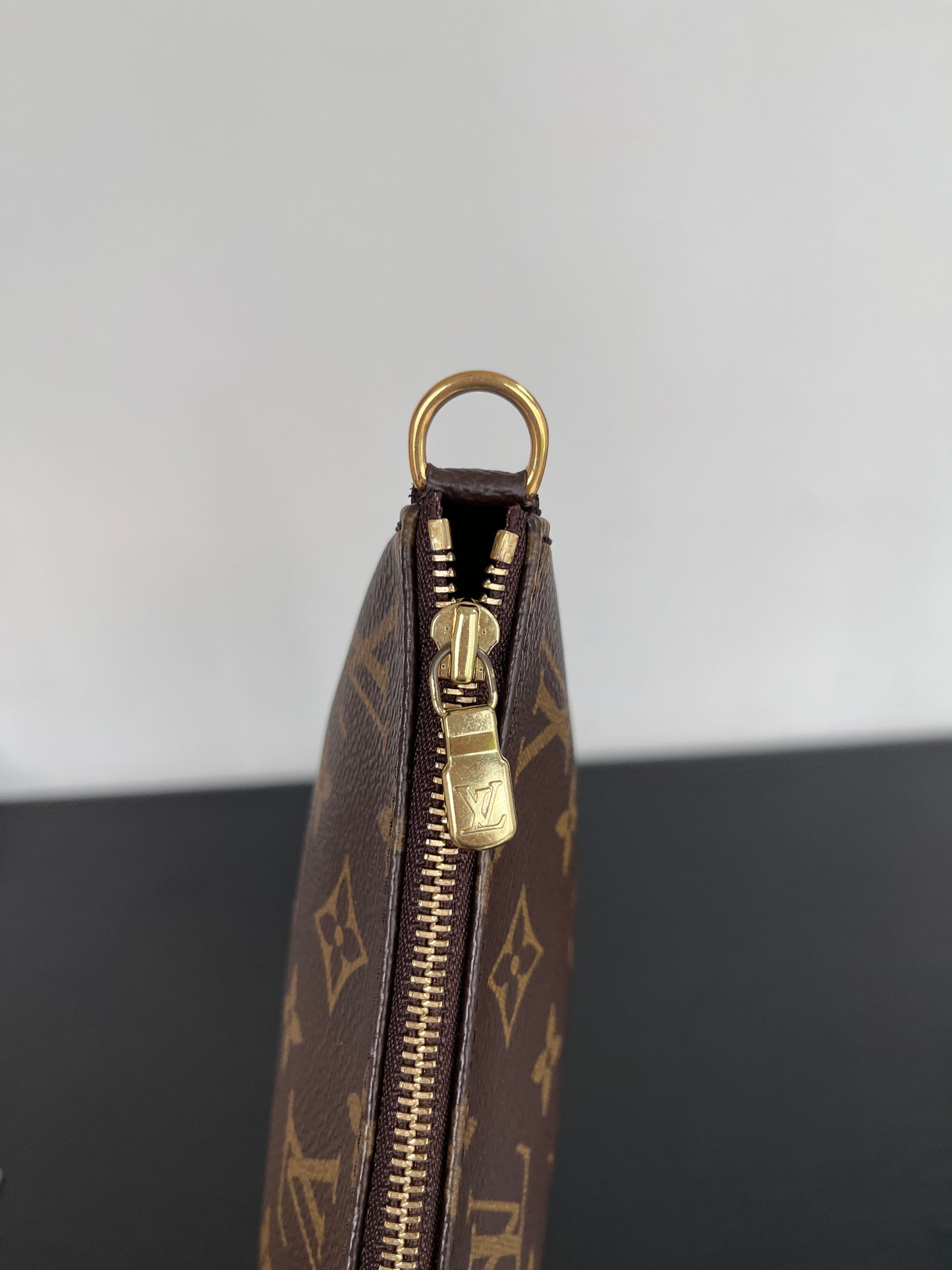 Louis Vuitton Vintage Monogram Pochette