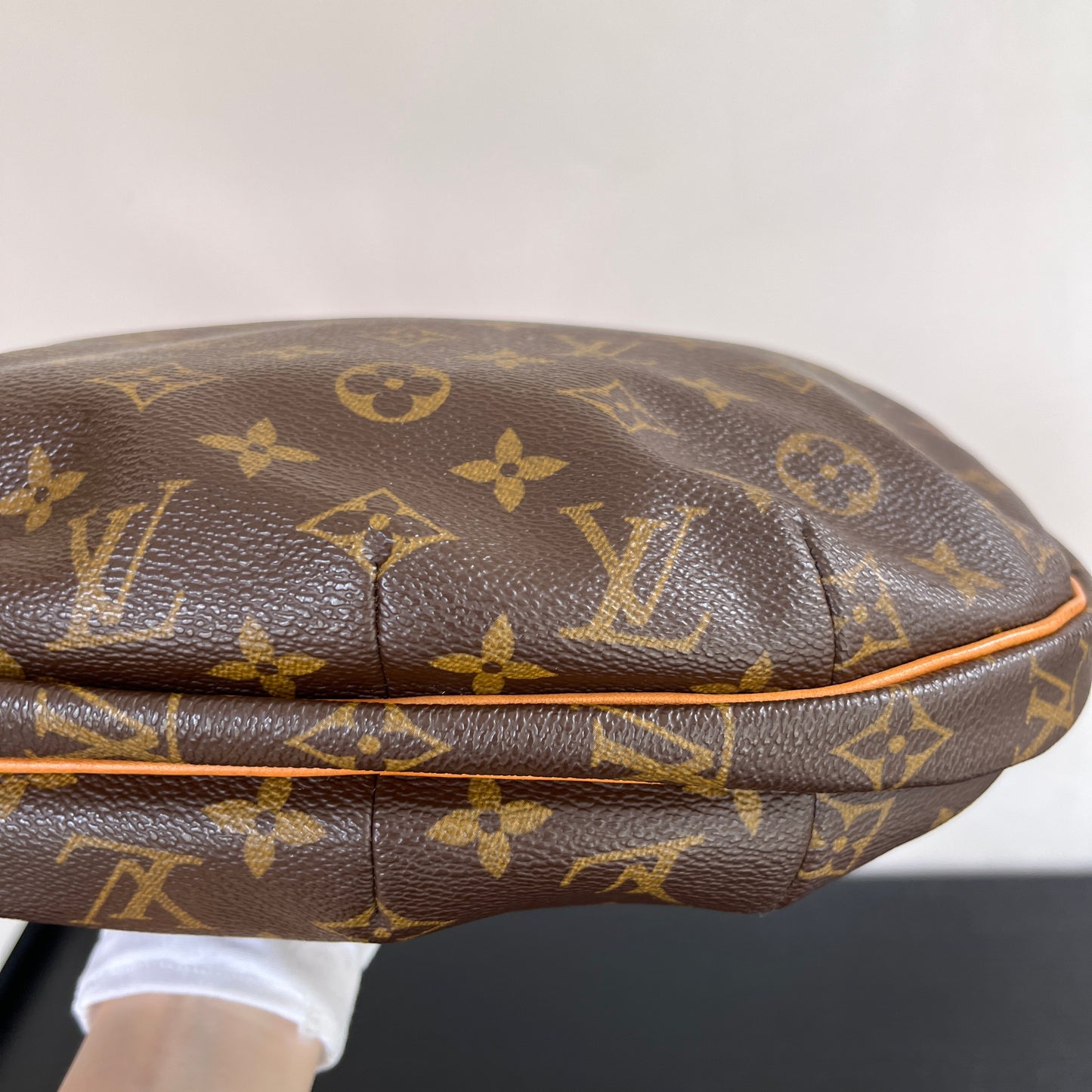 Louis Vuitton Vintage Croissant MM Shoulder Bag