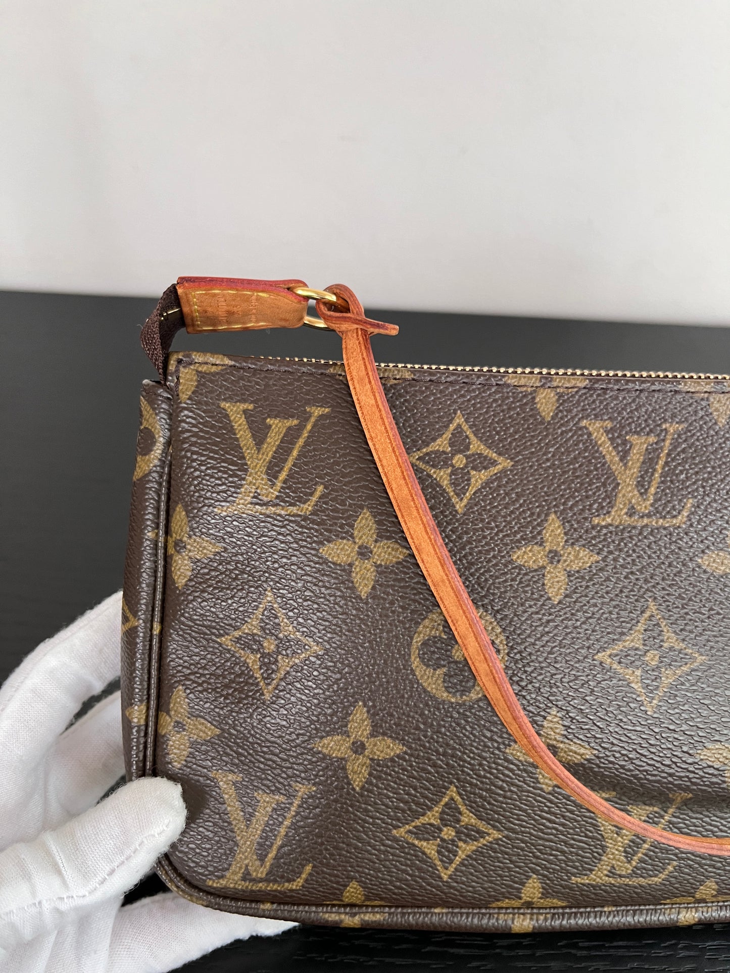 Louis Vuitton Vintage Monogram Pochette