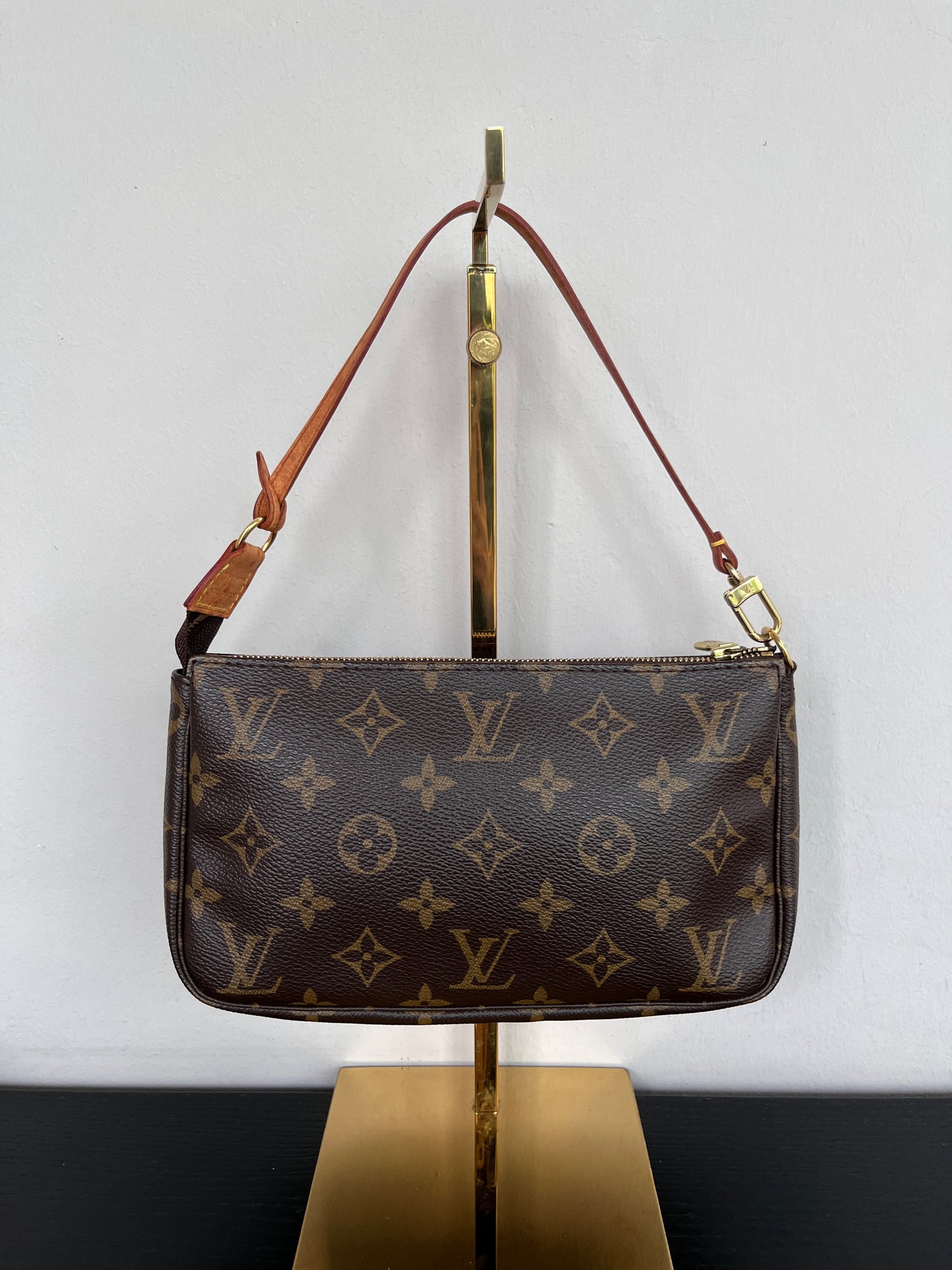 Louis Vuitton Vintage Monogram Pochette