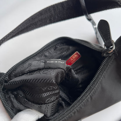Prada Black Re-Edition 2000 Re-nylon Shoulder Bag