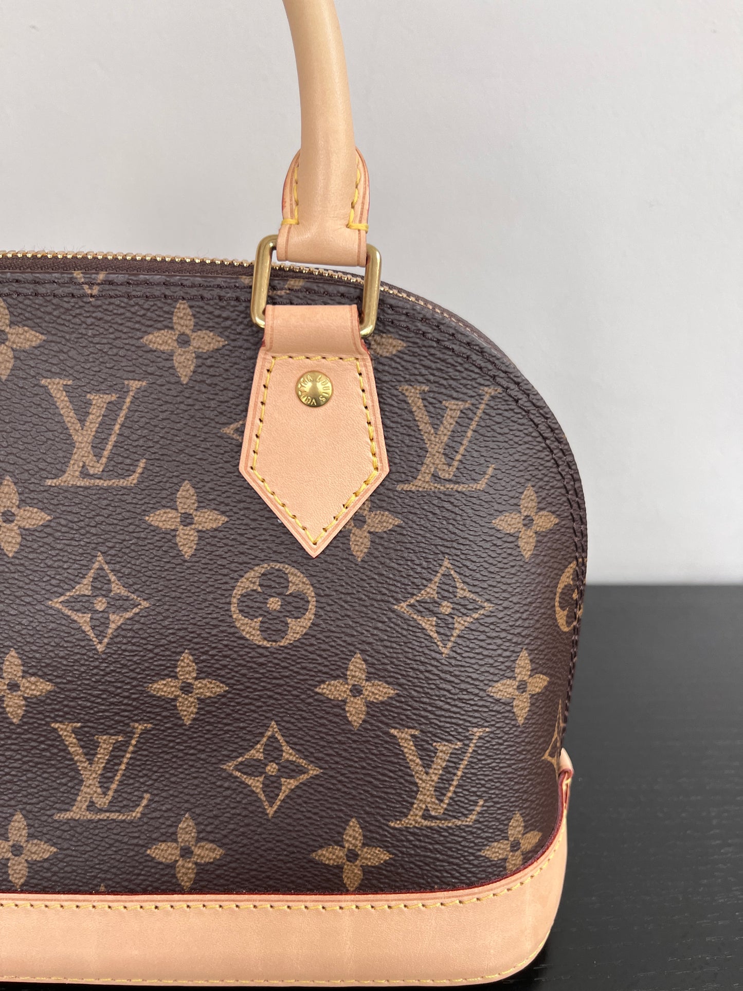 Louis Vuitton Alma BB Monogram NO PADLOCK