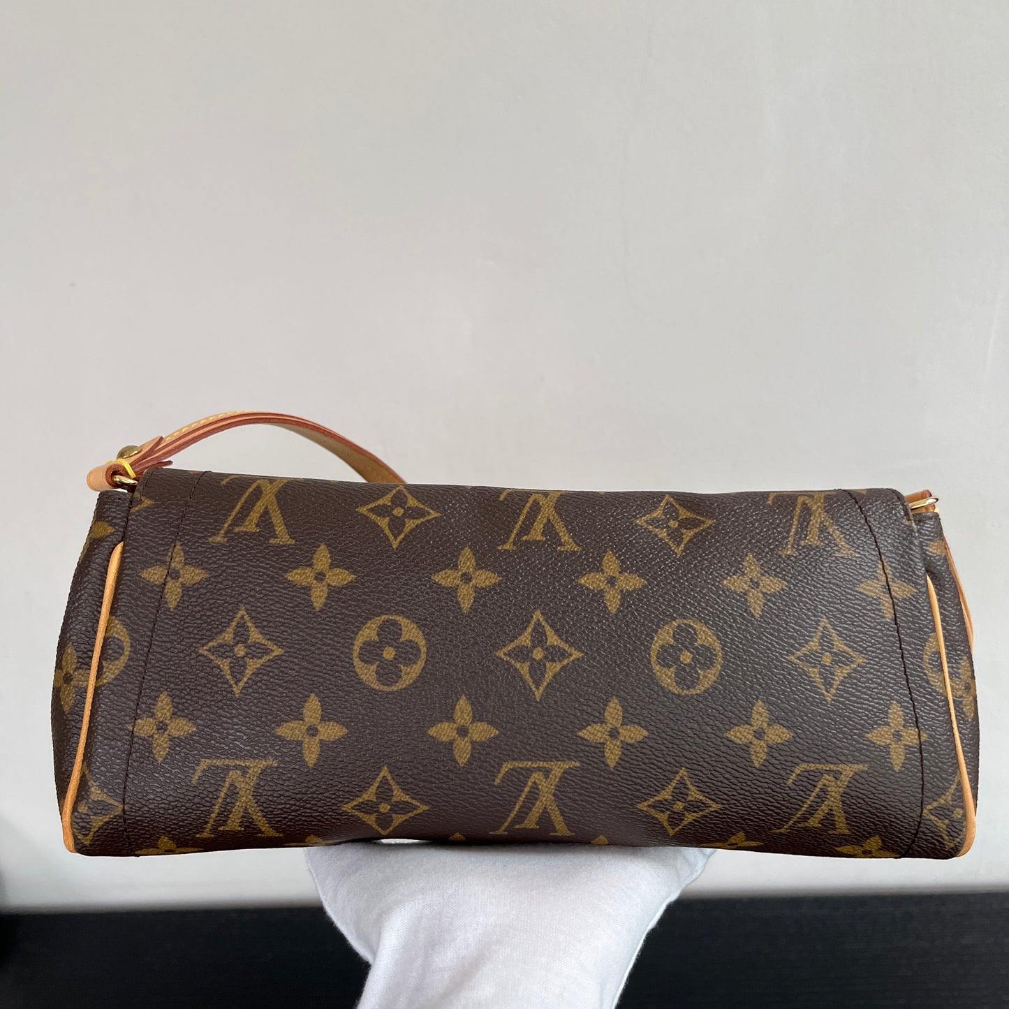 Louis Vuitton Beverly PM Shoulder Bag