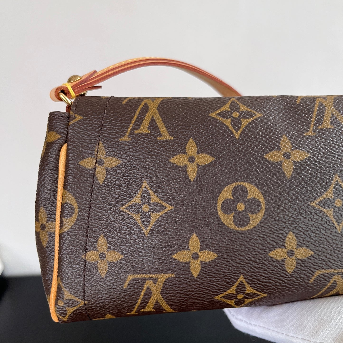 Louis Vuitton Beverly PM Shoulder Bag