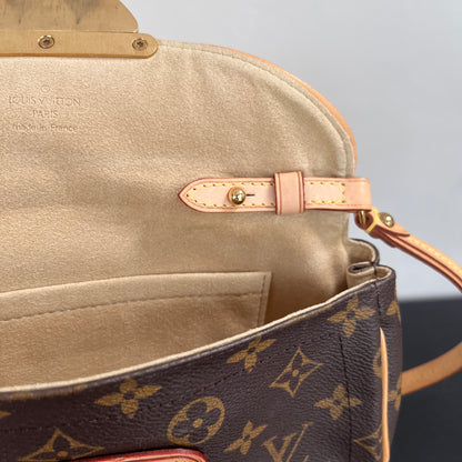 Louis Vuitton Beverly PM Shoulder Bag