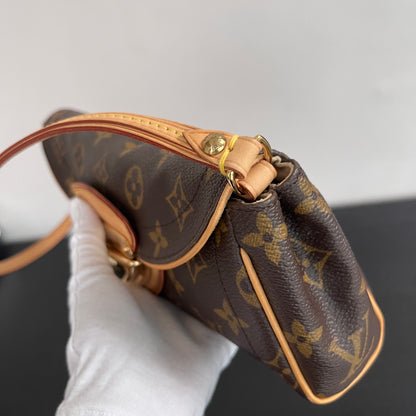 Louis Vuitton Beverly PM Shoulder Bag