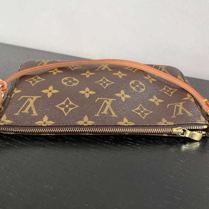 Louis Vuitton Vintage Monogram Pochette