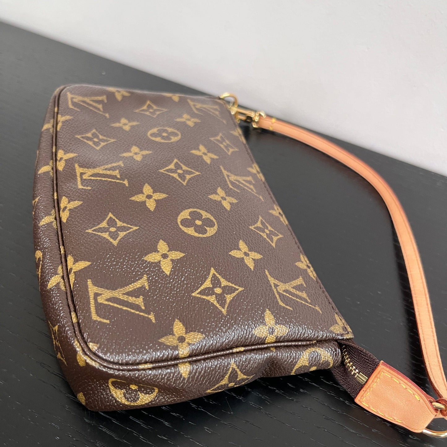 Louis Vuitton Vintage Monogram Pochette