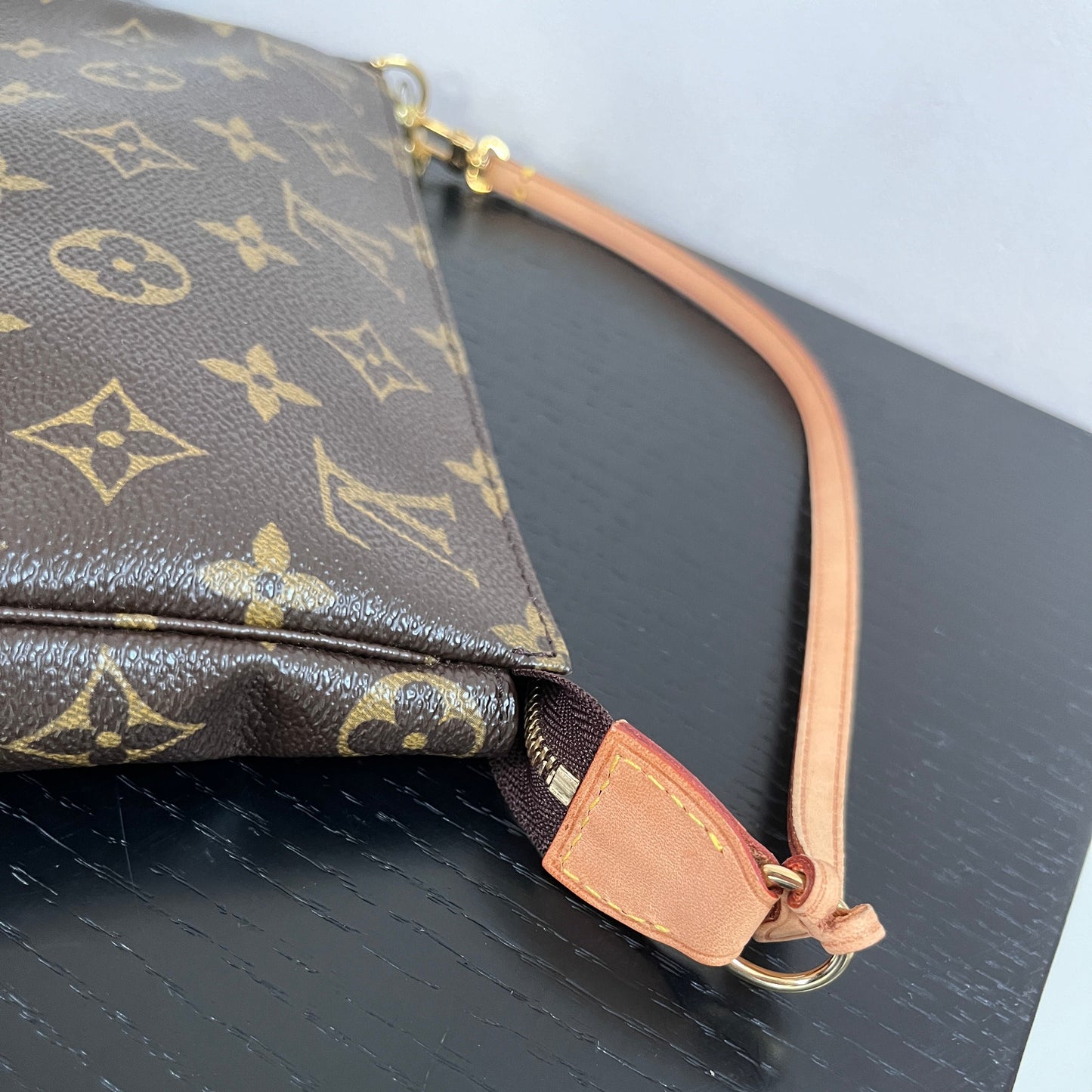 Louis Vuitton Vintage Monogram Pochette