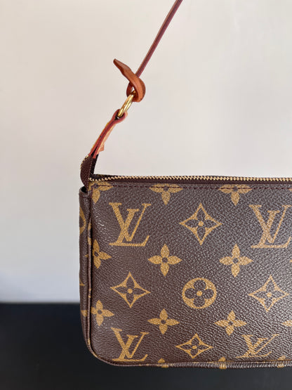 Louis Vuitton Vintage Monogram Pochette