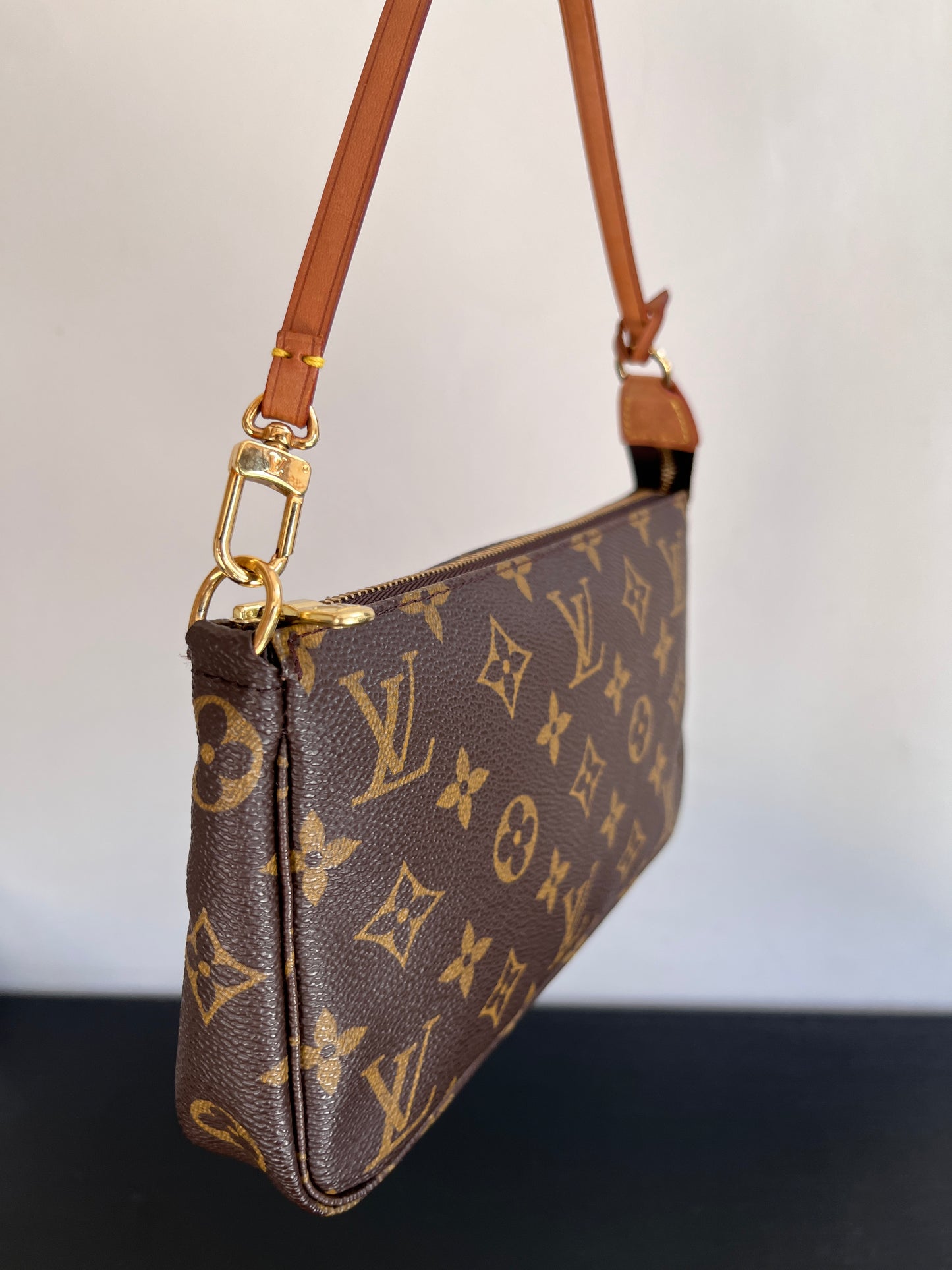 Louis Vuitton Vintage Monogram Pochette