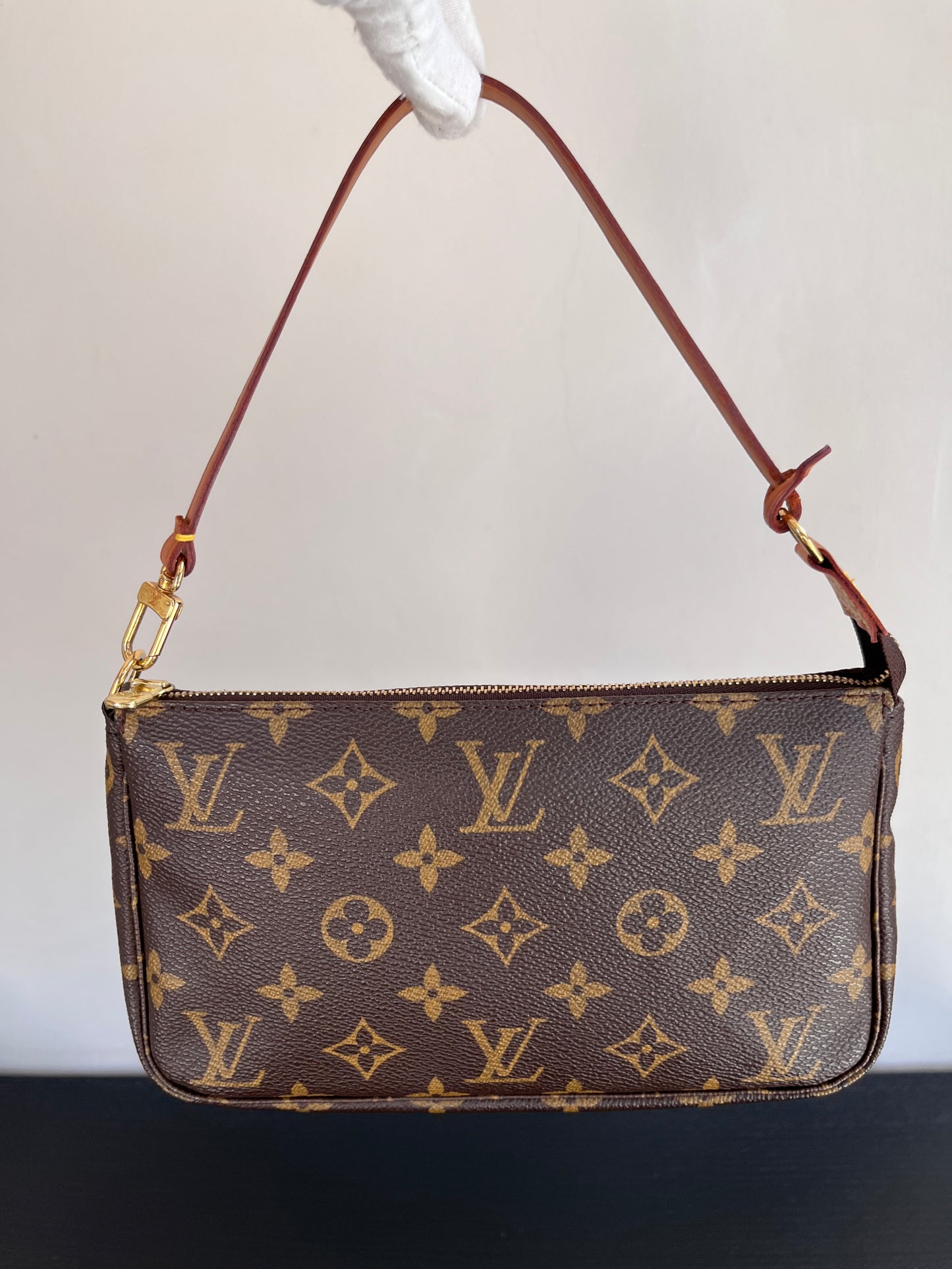 Louis Vuitton Vintage Monogram Pochette