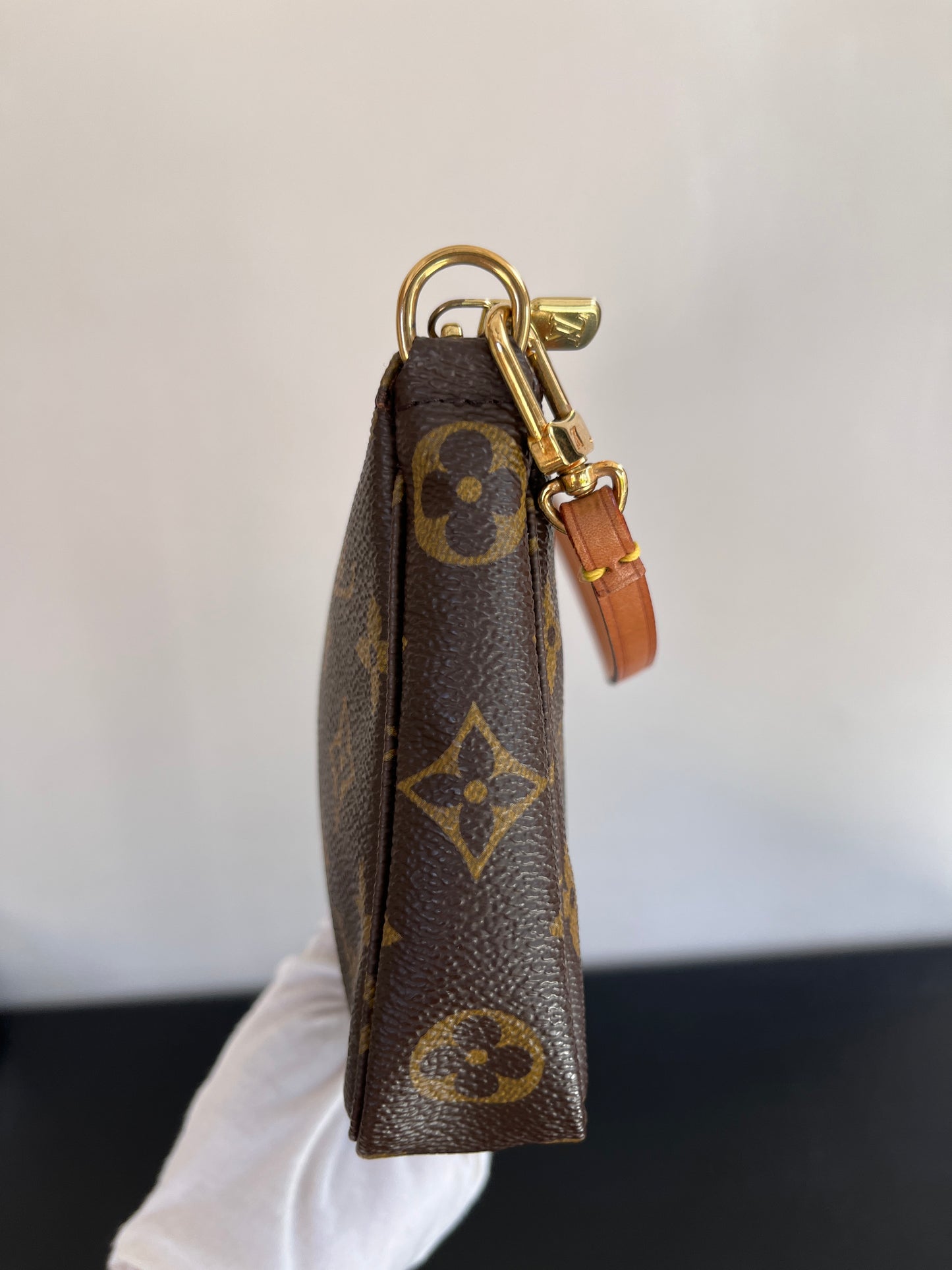 Louis Vuitton Vintage Monogram Pochette