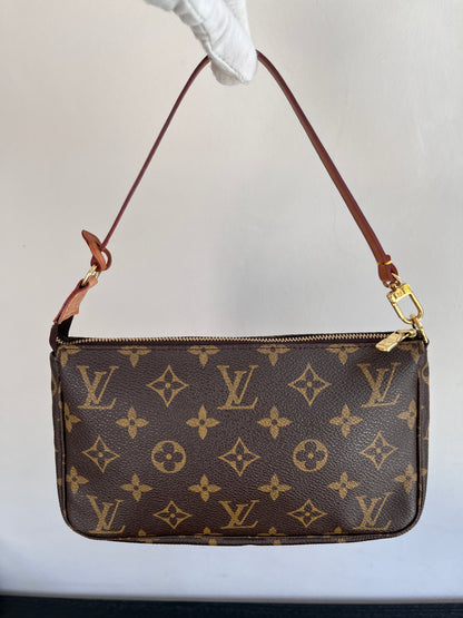 Louis Vuitton Vintage Monogram Pochette