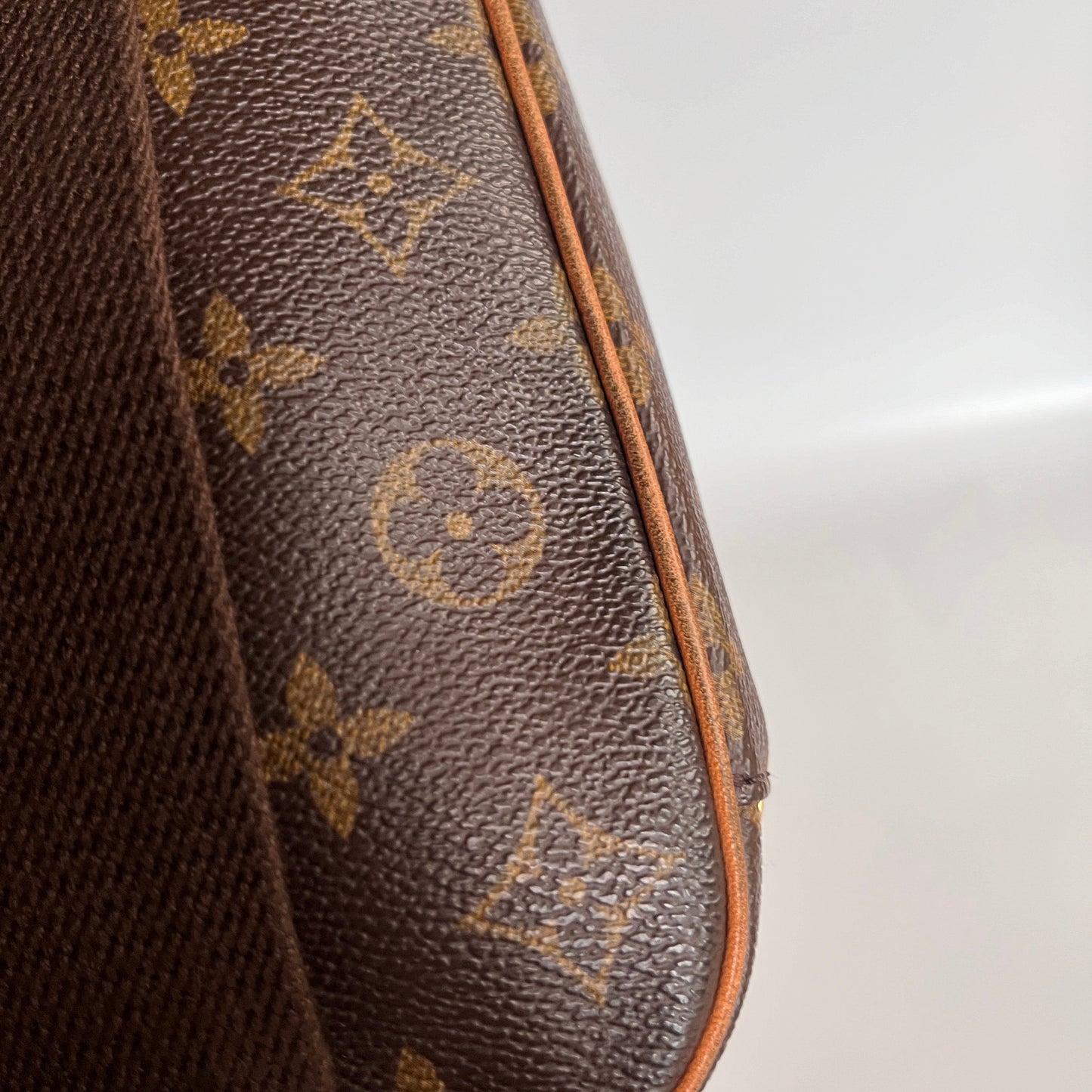 Louis Vuitton Unisex Gange crossbody/ waist/ bum bag