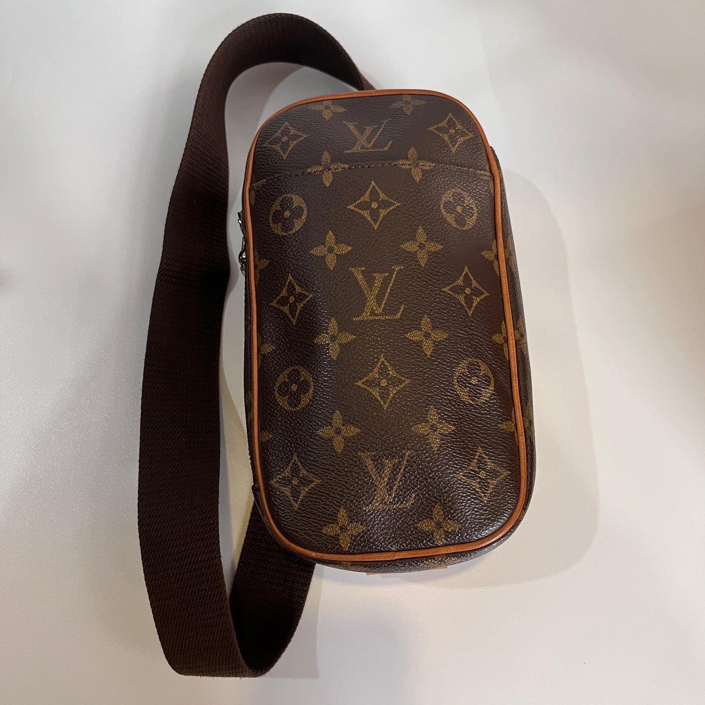 Louis Vuitton Unisex Gange crossbody/ waist/ bum bag