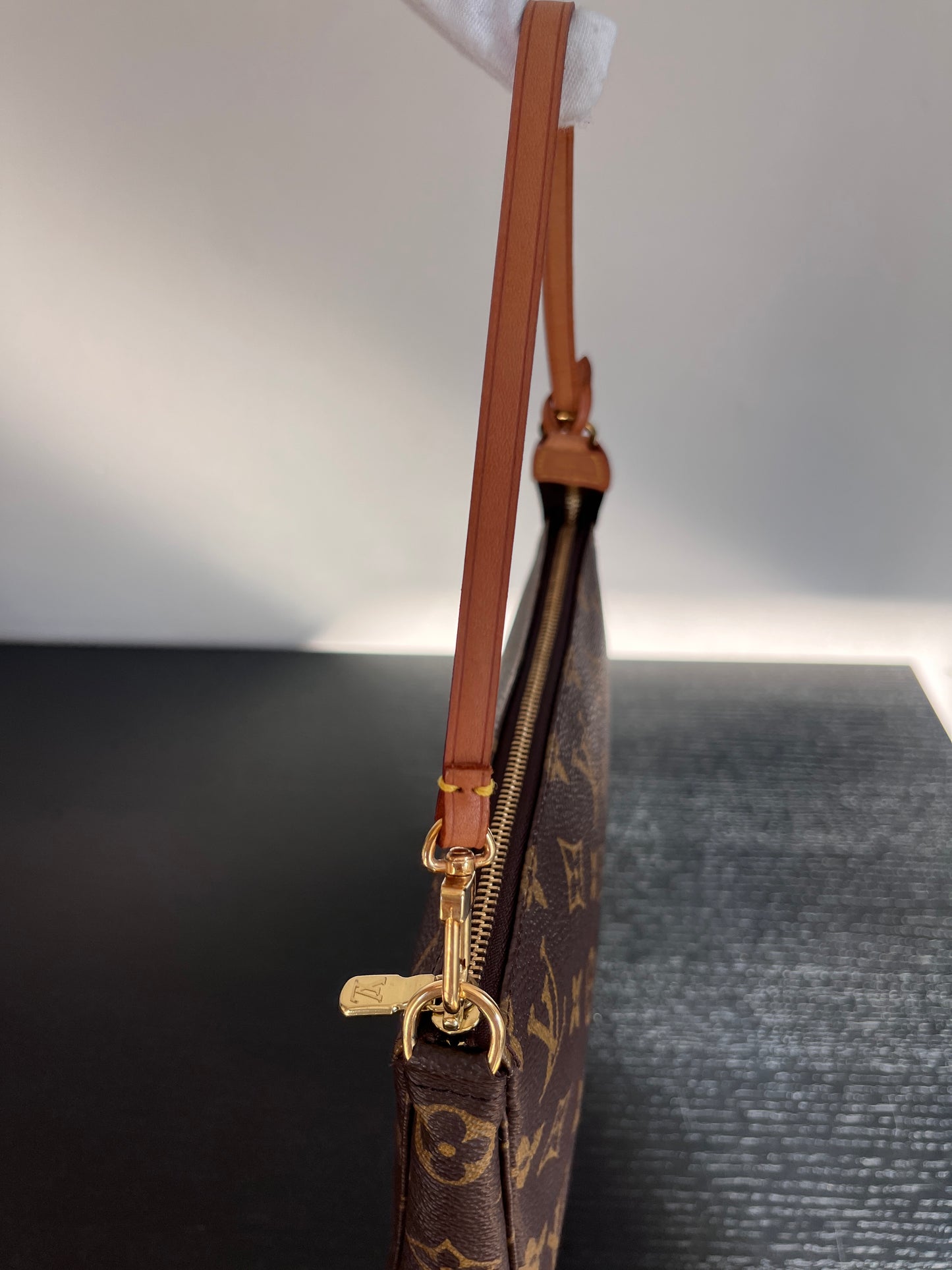 Louis Vuitton Vintage Monogram Pochette