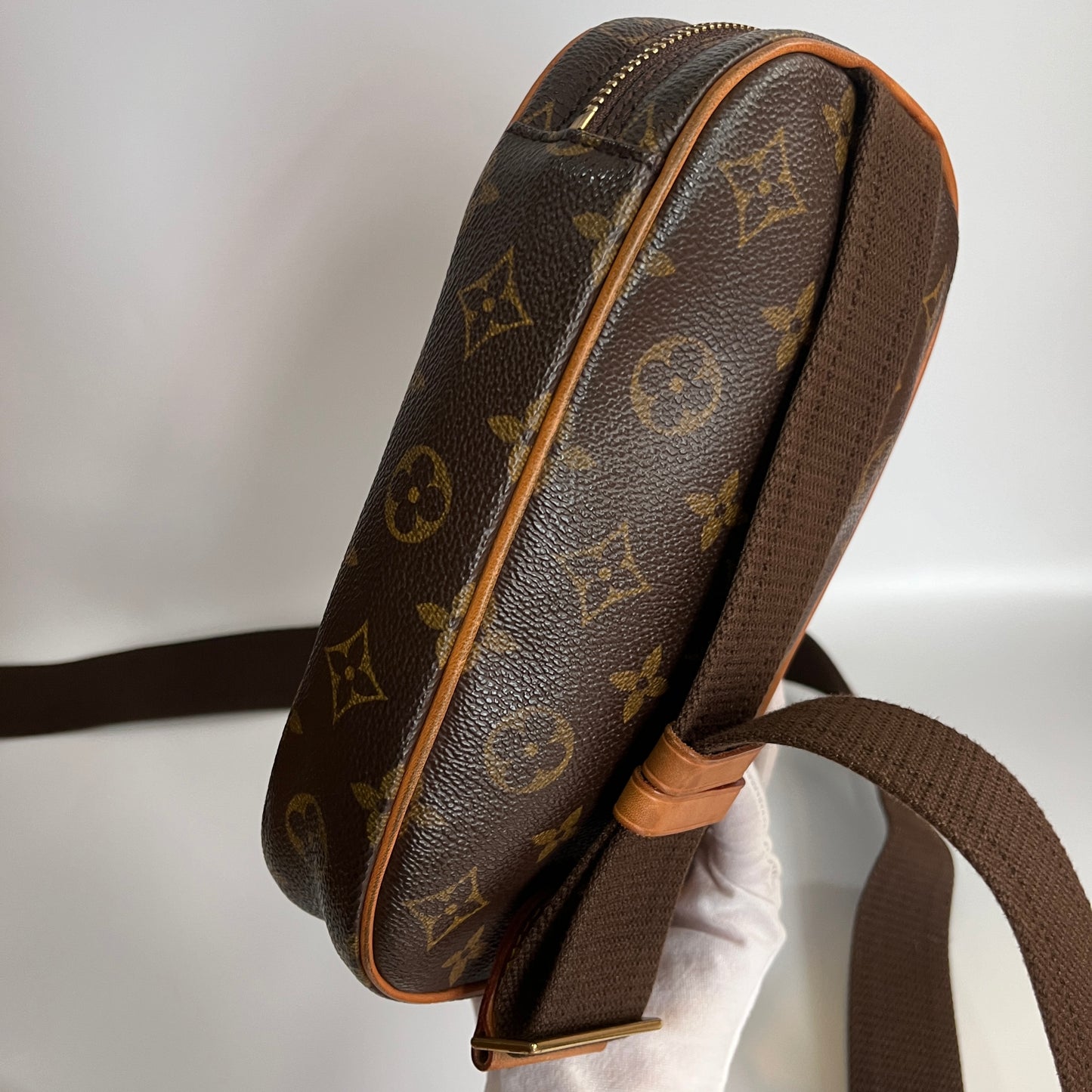 Louis Vuitton Unisex Gange crossbody/ waist/ bum bag