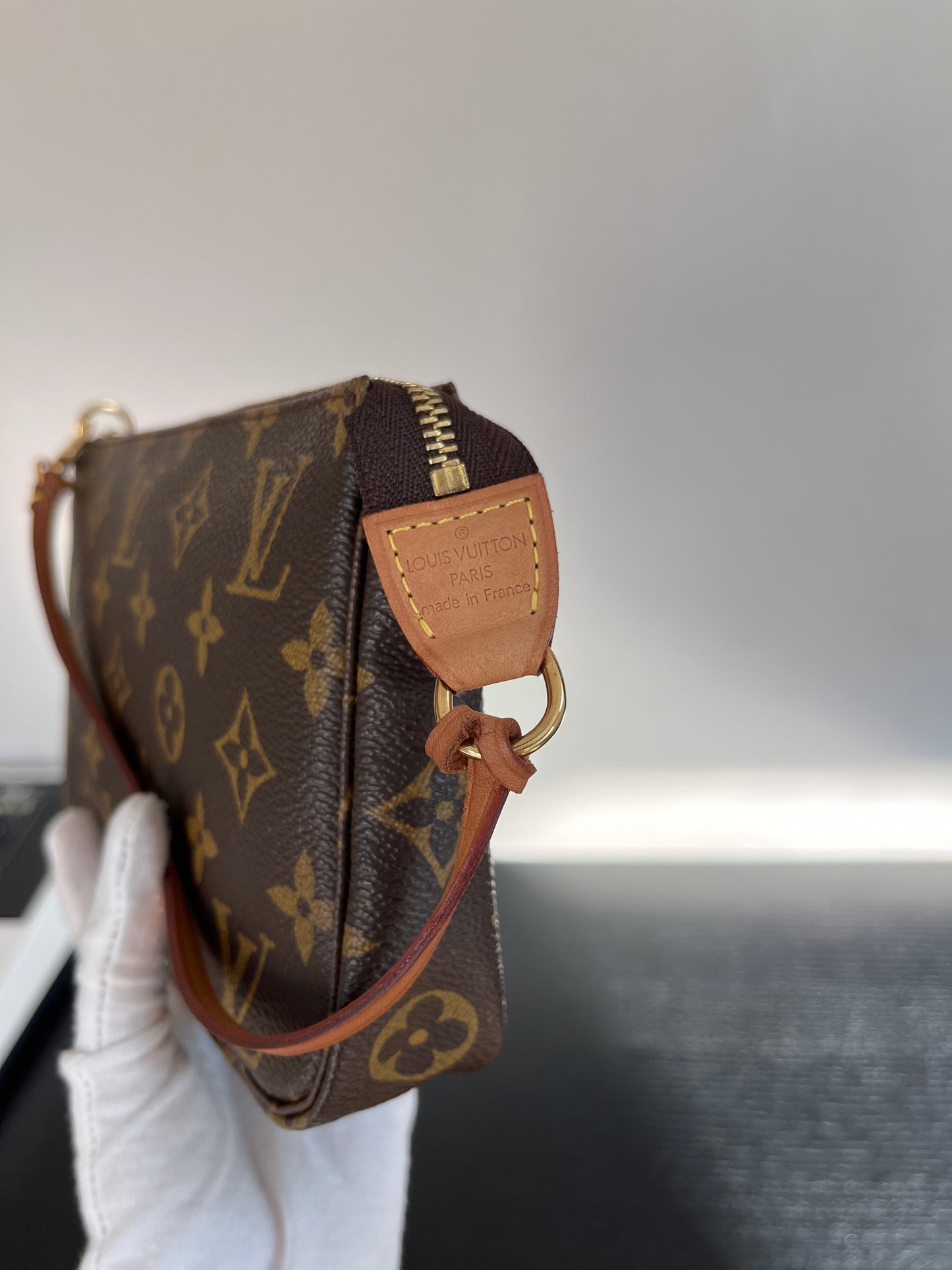 Louis Vuitton Vintage Monogram Pochette