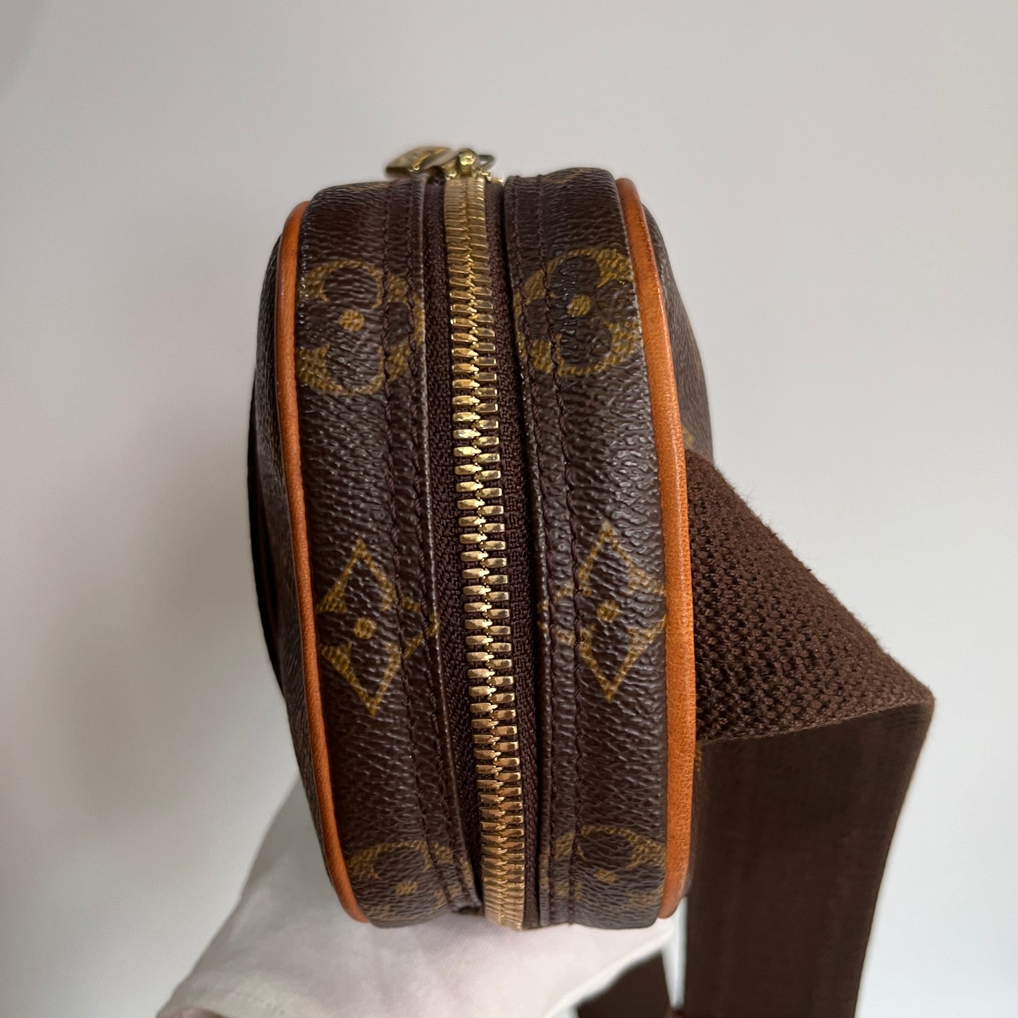 Louis Vuitton Unisex Gange crossbody/ waist/ bum bag
