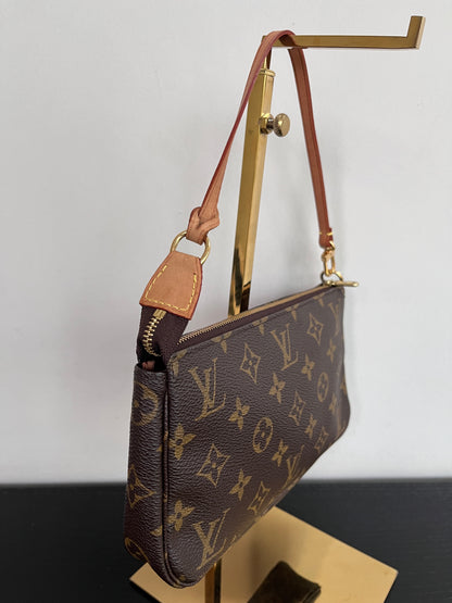 Louis Vuitton Vintage Monogram Pochette