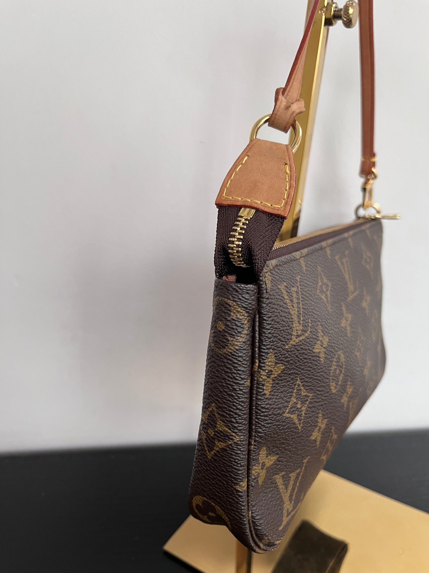 Louis Vuitton Vintage Monogram Pochette