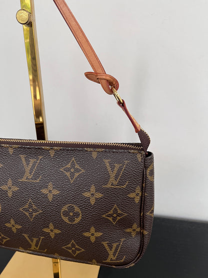 Louis Vuitton Vintage Monogram Pochette