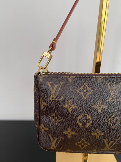 Louis Vuitton Vintage Monogram Pochette