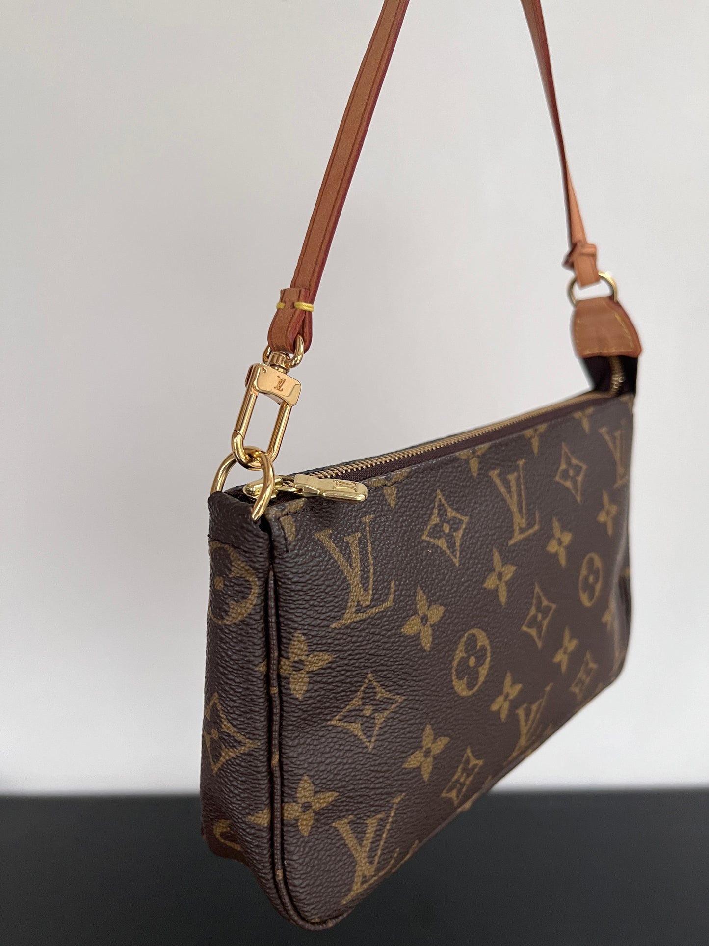 Louis Vuitton Vintage Monogram Pochette