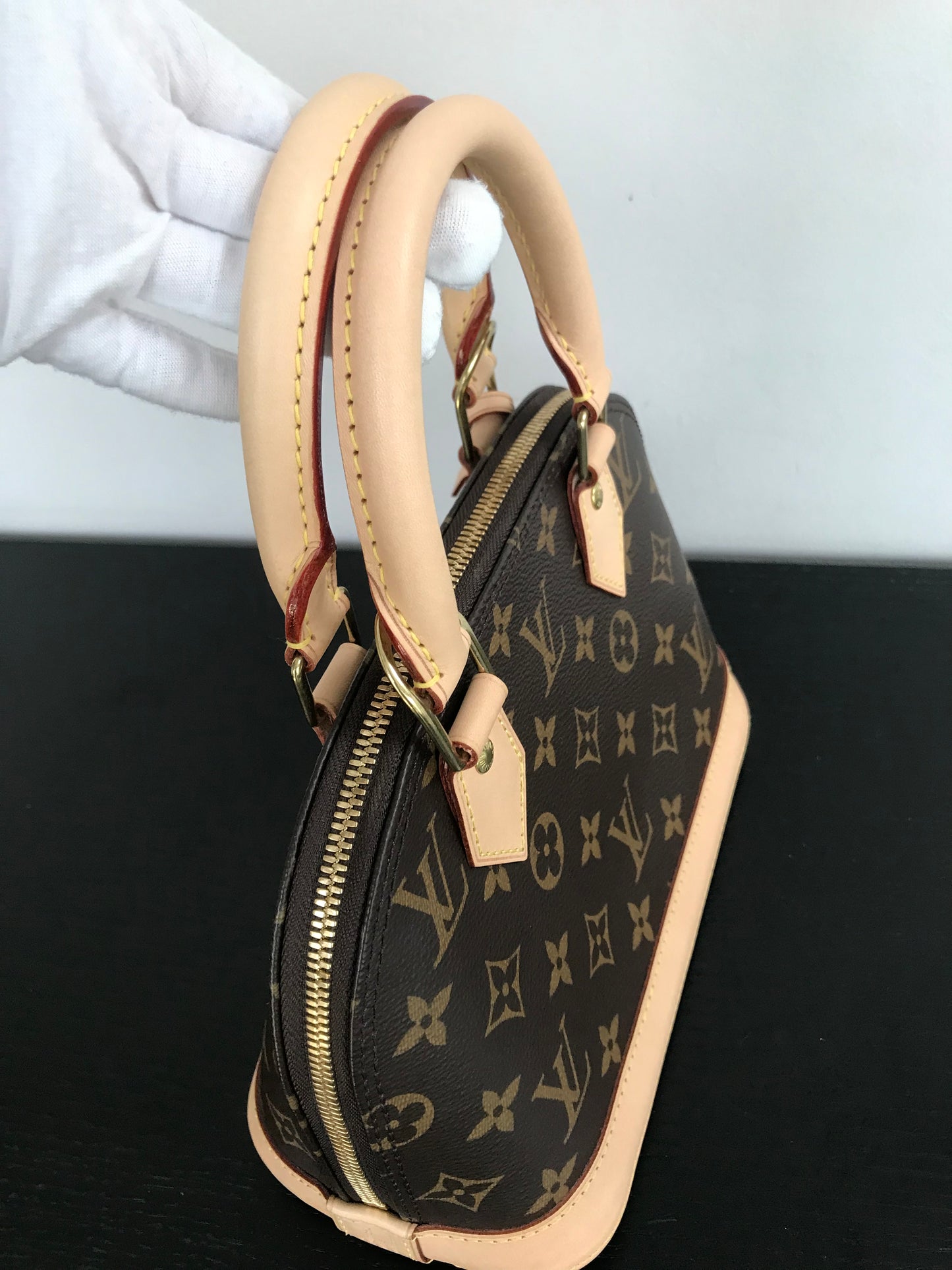 Louis Vuitton Alma BB Monogram NO PADLOCK