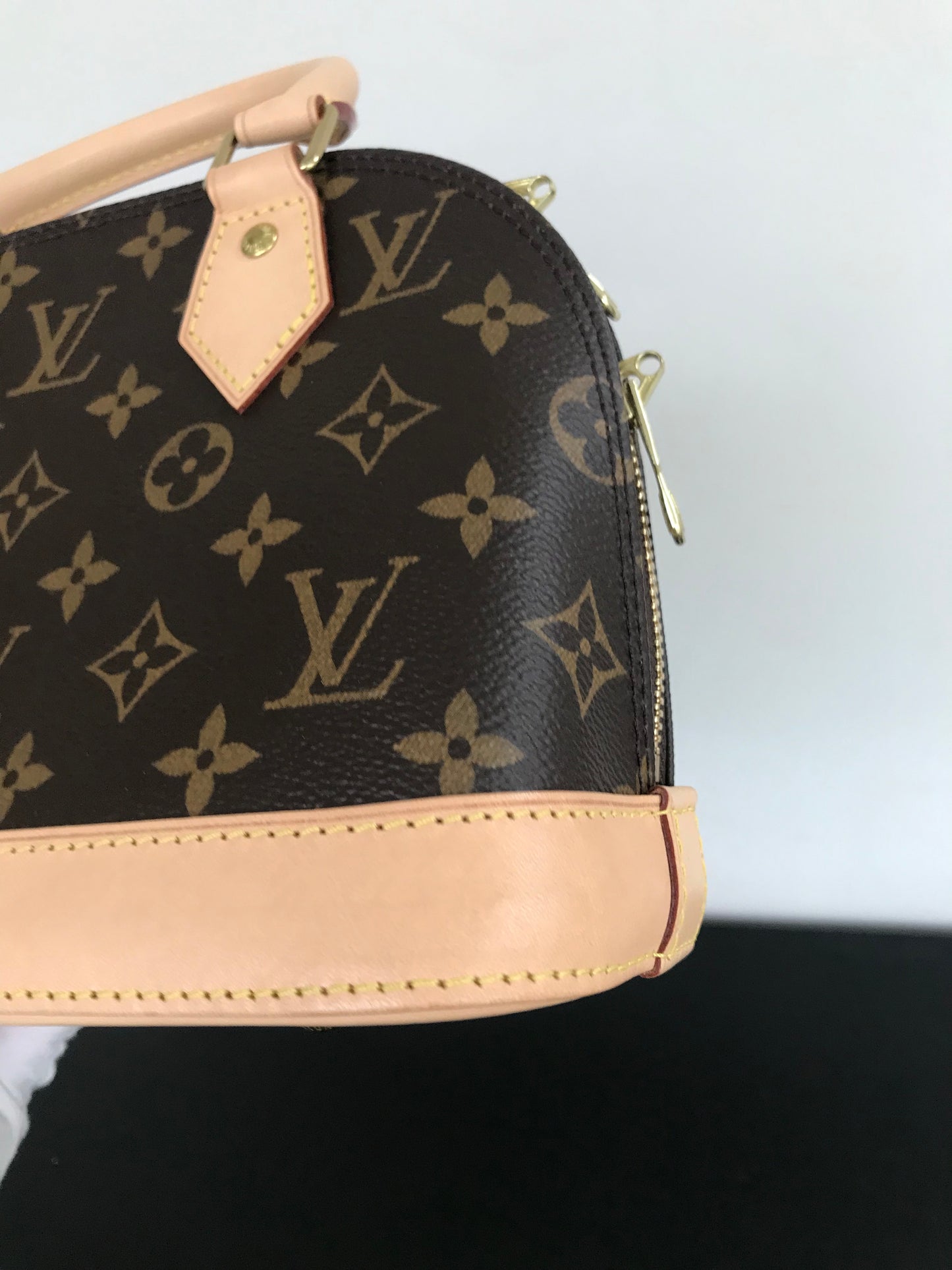 Louis Vuitton Alma BB Monogram NO PADLOCK