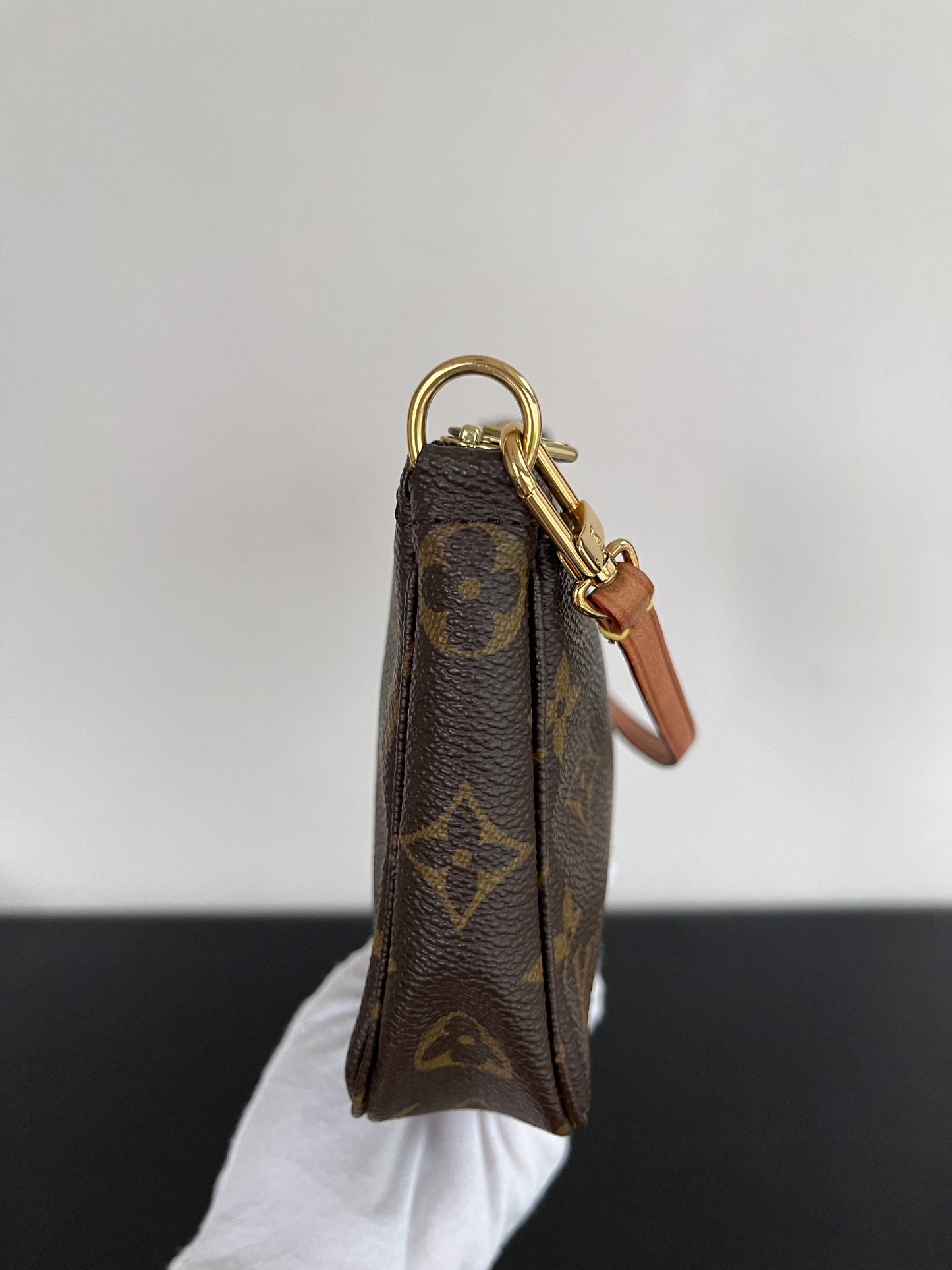 Louis Vuitton Vintage Monogram Pochette