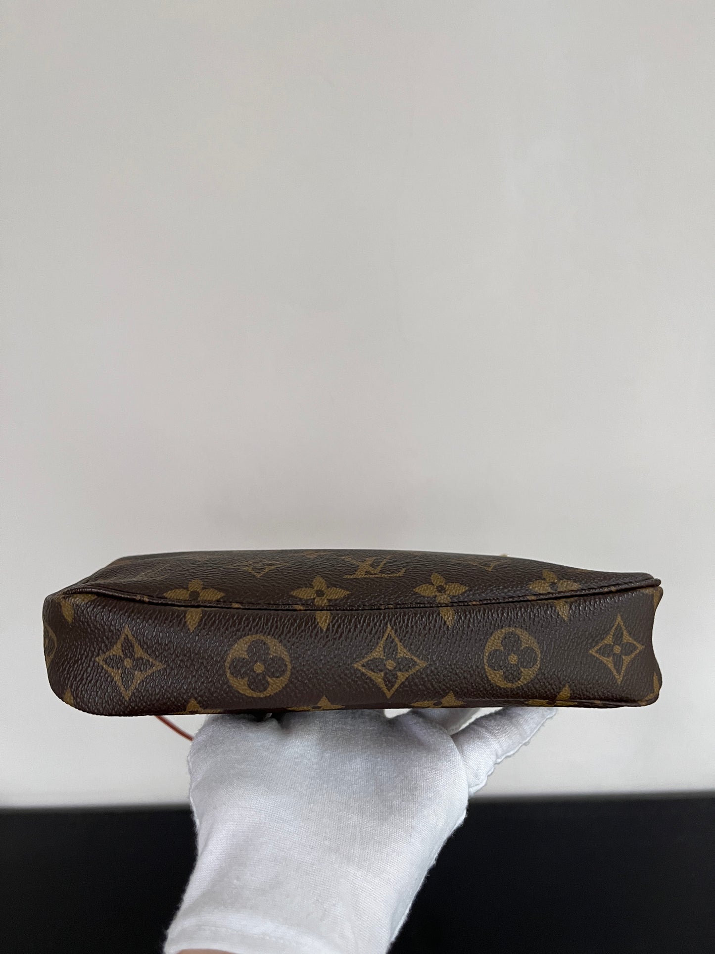 Louis Vuitton Vintage Monogram Pochette