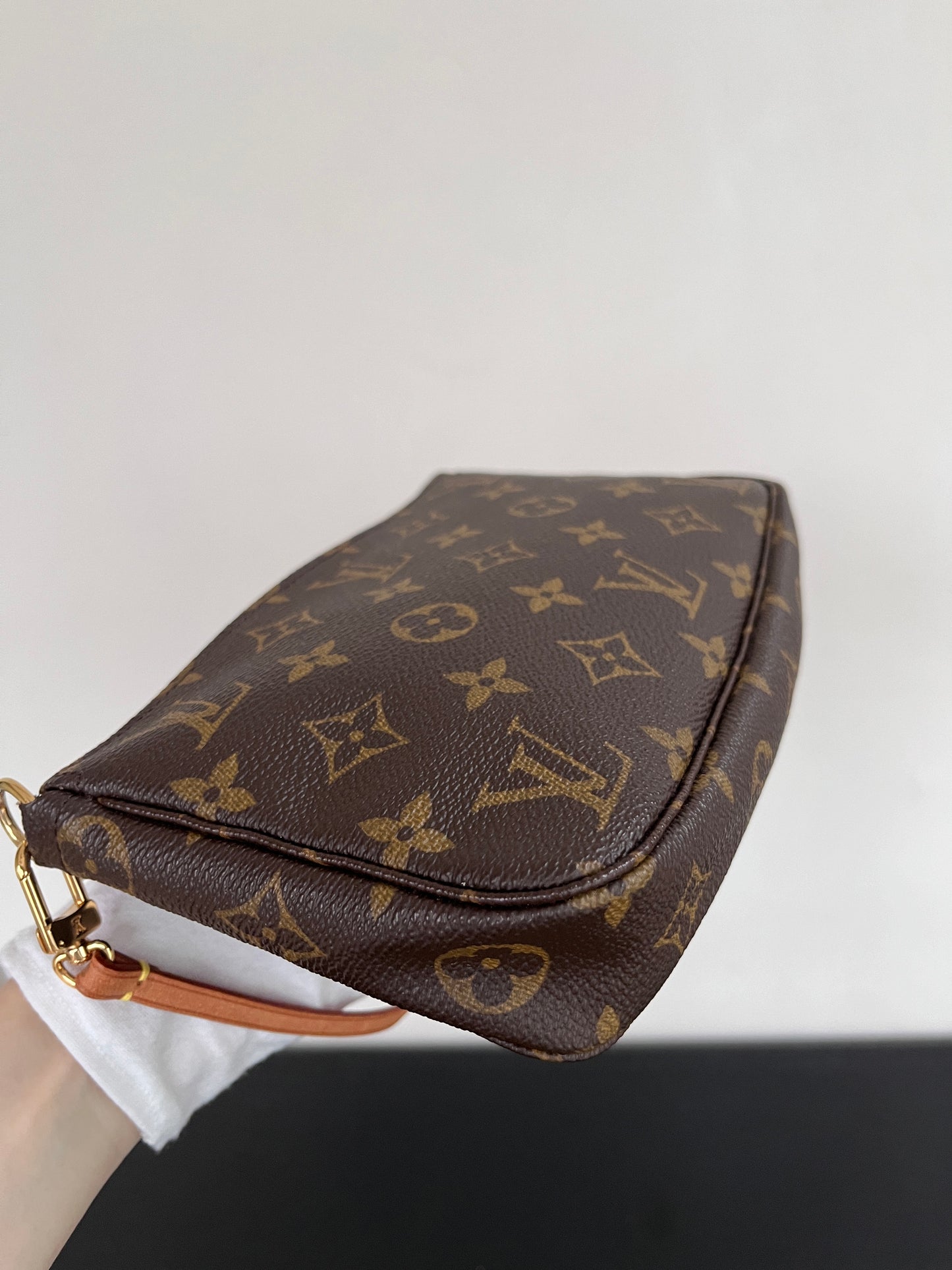 Louis Vuitton Vintage Monogram Pochette