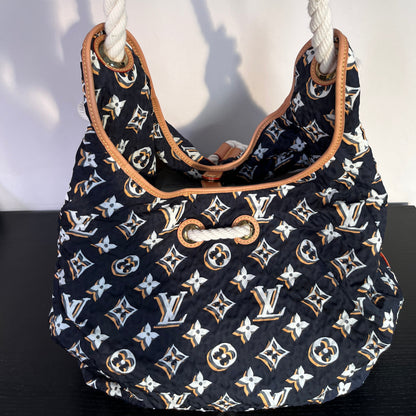 Louis Vuitton Cruise Bulles MM Navy