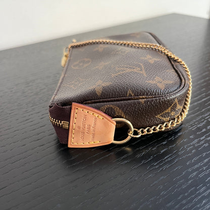 Louis Vuitton Monogram Mini Pochette Accessoires