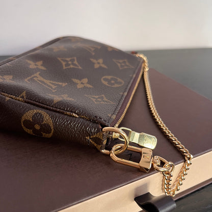 Louis Vuitton Monogram Mini Pochette Accessoires