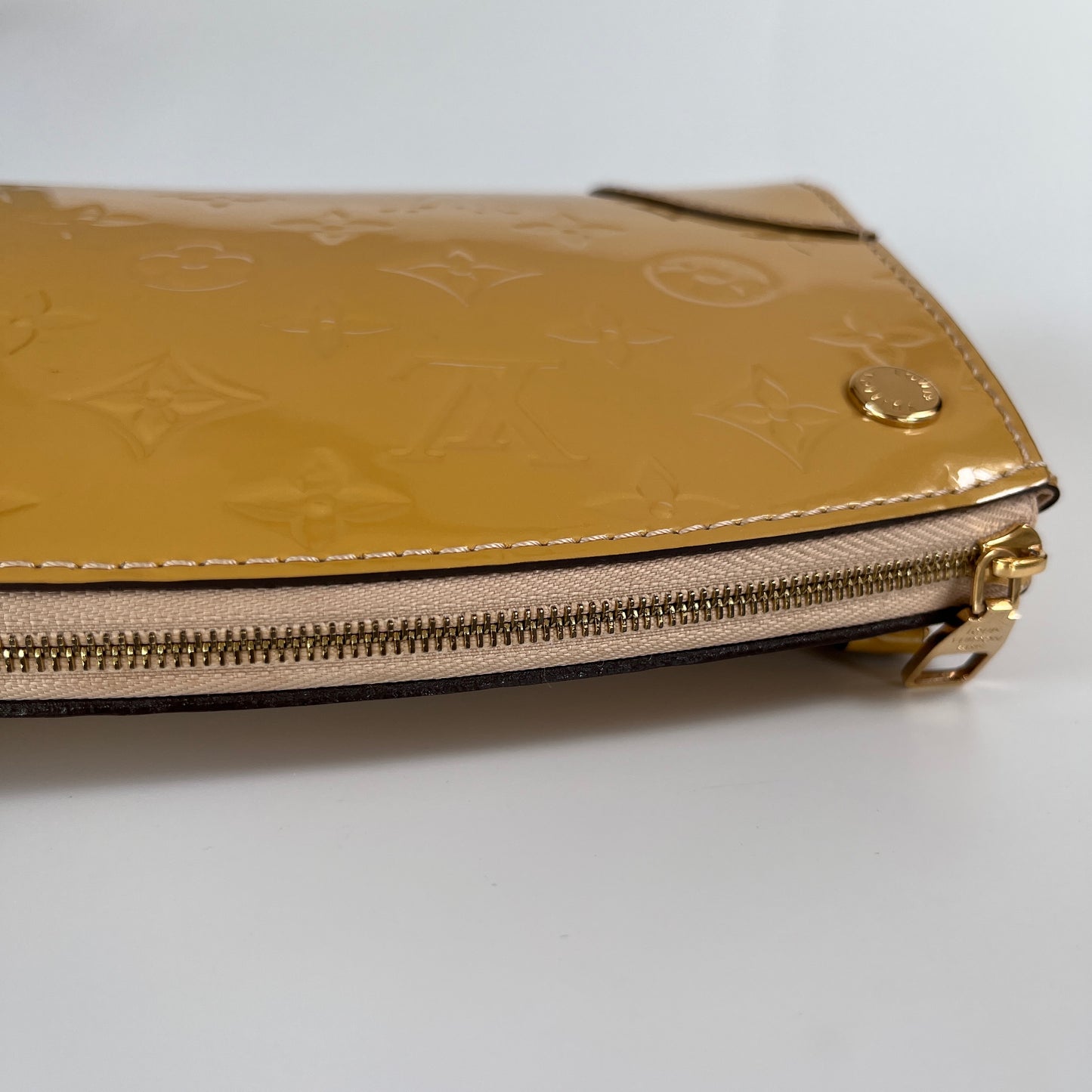 Louis Vuitton Santa Monica Yellow Vernis Clutch/ Crossbody Bag
