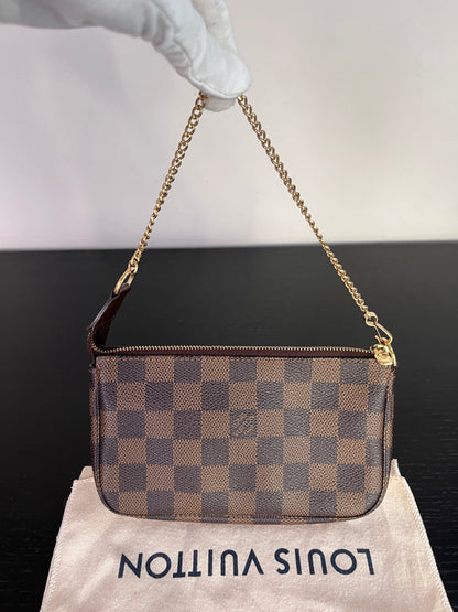 Louis Vuitton Bucket Pochette Damier Ebene