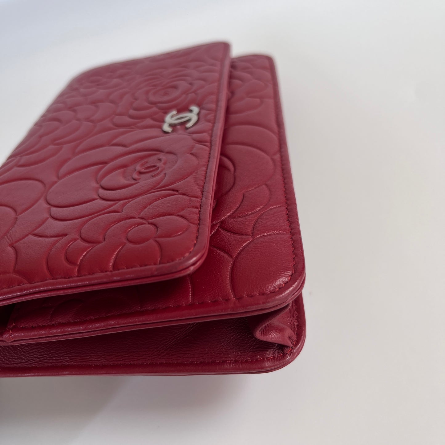 Chanel Red Camellia Lambskin Wallet On Chain