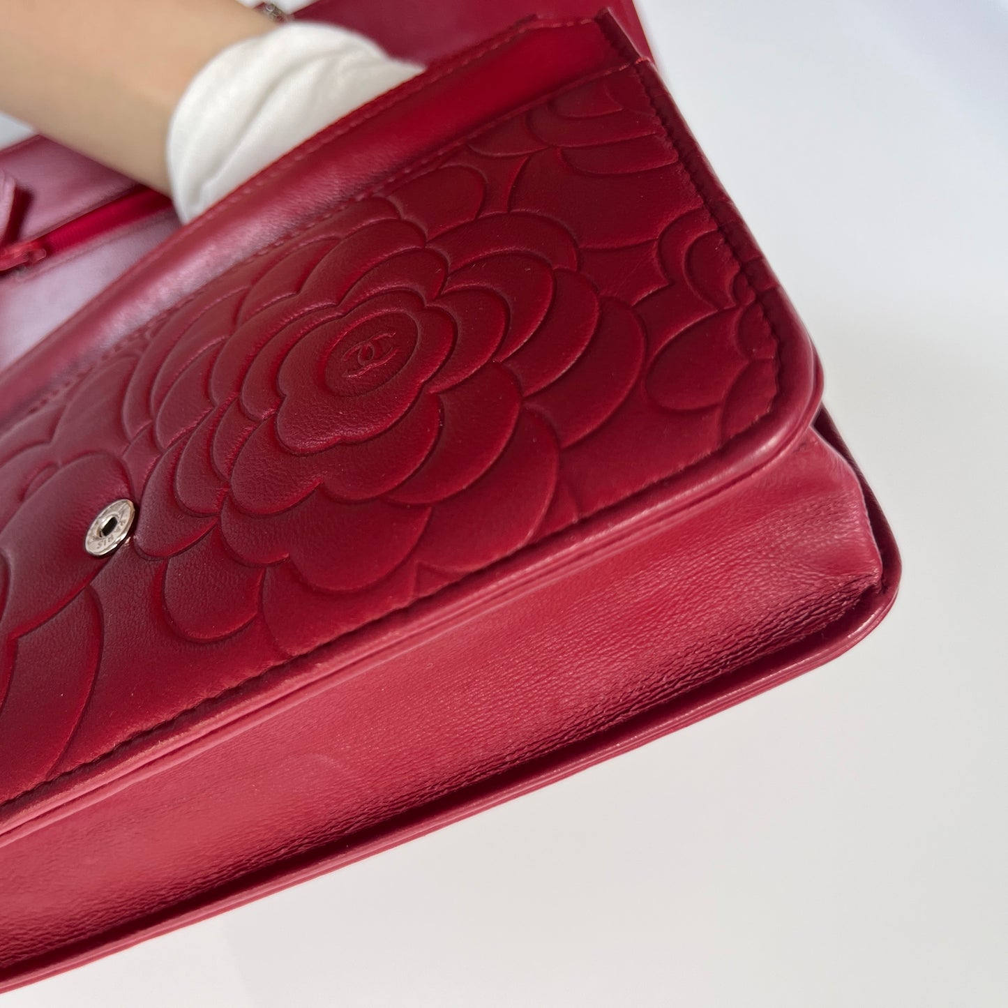 Chanel Red Camellia Lambskin Wallet On Chain
